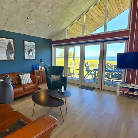 Modernes-ferienhaus-mit-meerblick-in-strandnaehe Tatil Evi