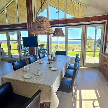 Modernes-ferienhaus-mit-meerblick-in-strandnaehe Tatil Evi *
