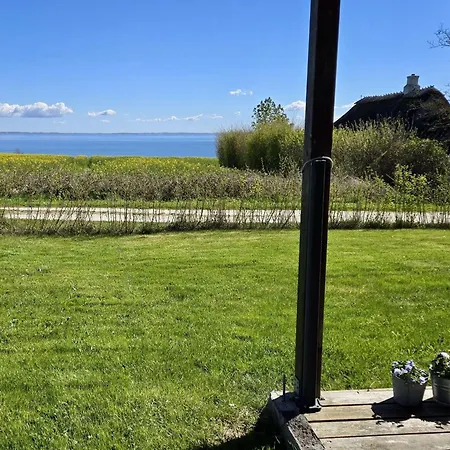 Modernes-ferienhaus-mit-meerblick-in-strandnaehe Tatil Evi *